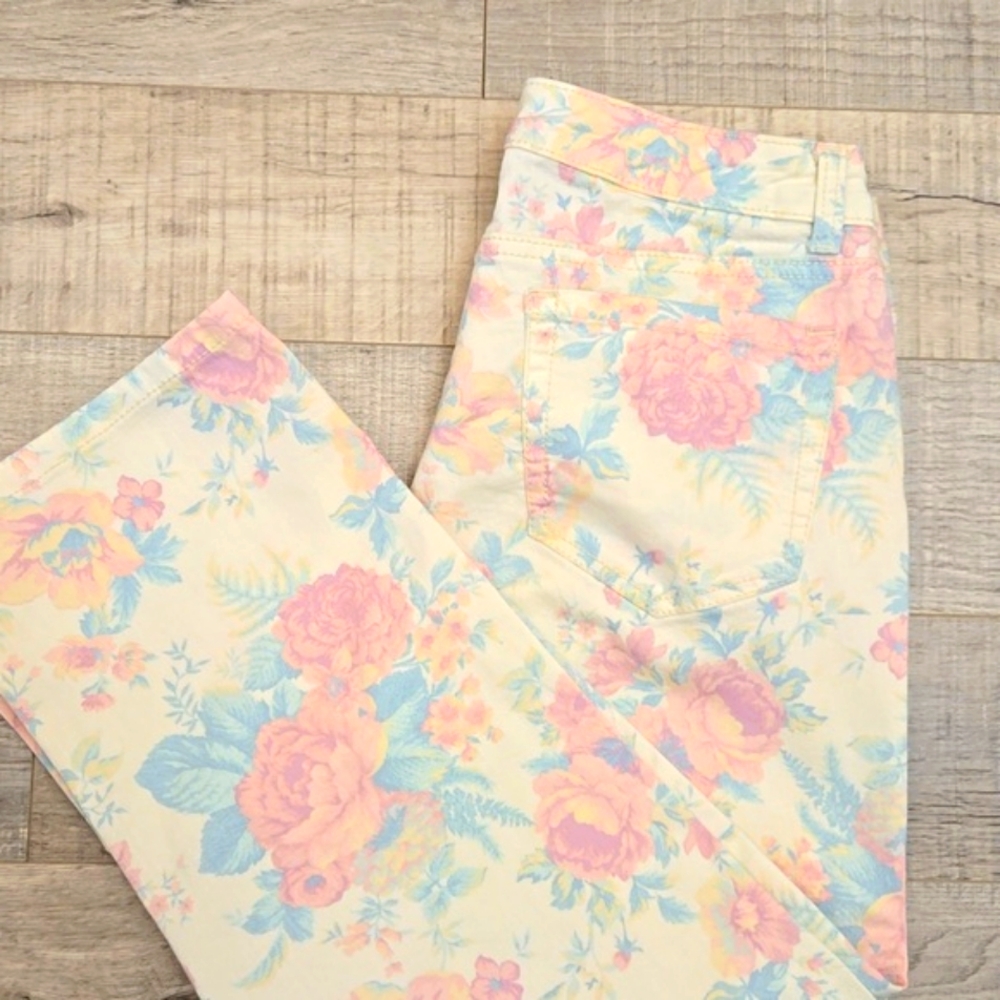 Size 12 Floral Rose Print Jeans